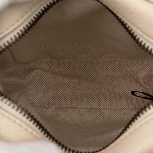 GUCCI White Leather Shoulder Bag - Picture 4 of 6